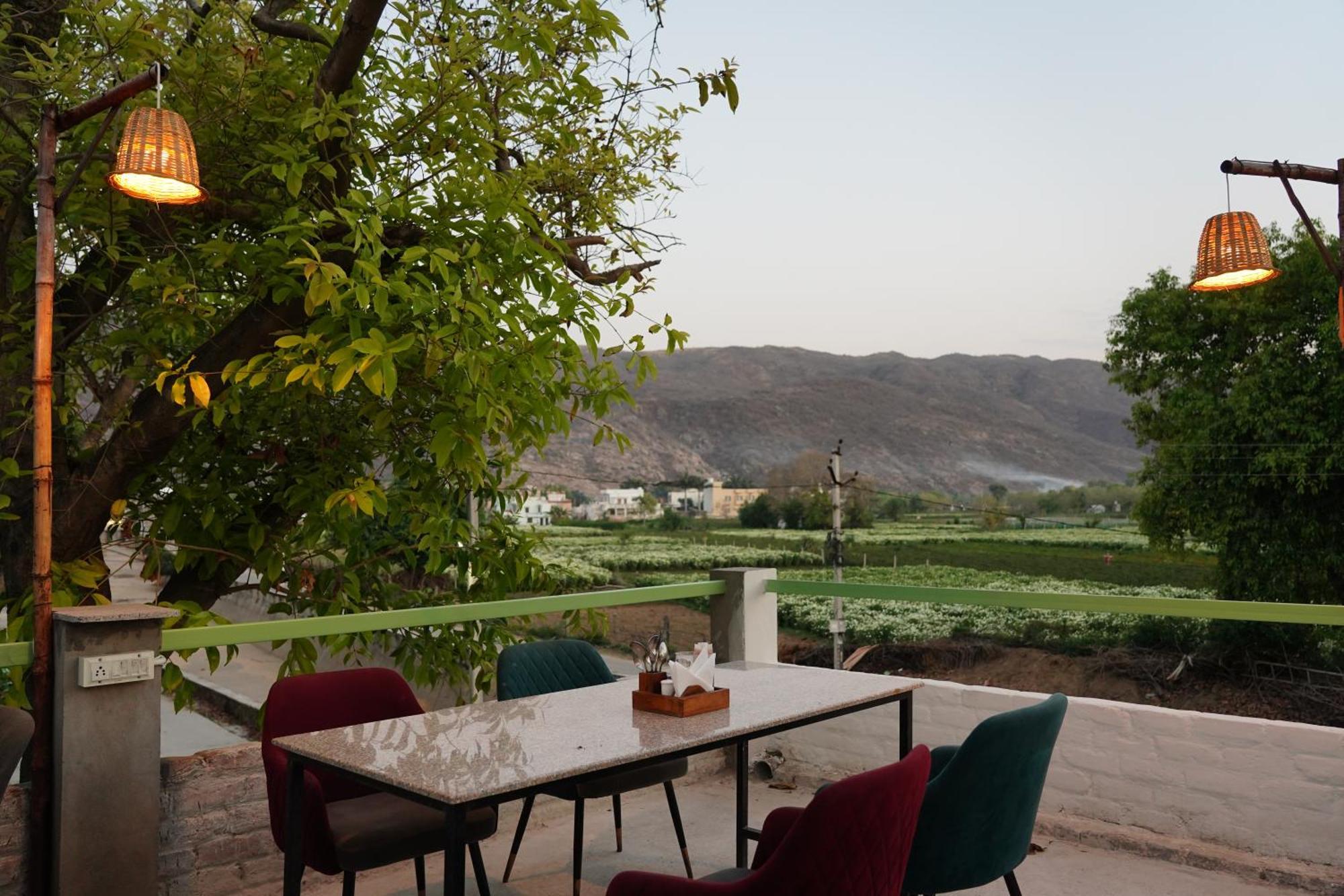Hotel Heli Pushkar Esterno foto